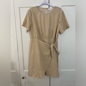 Mittoshop tan polka dot wrap dress size Large